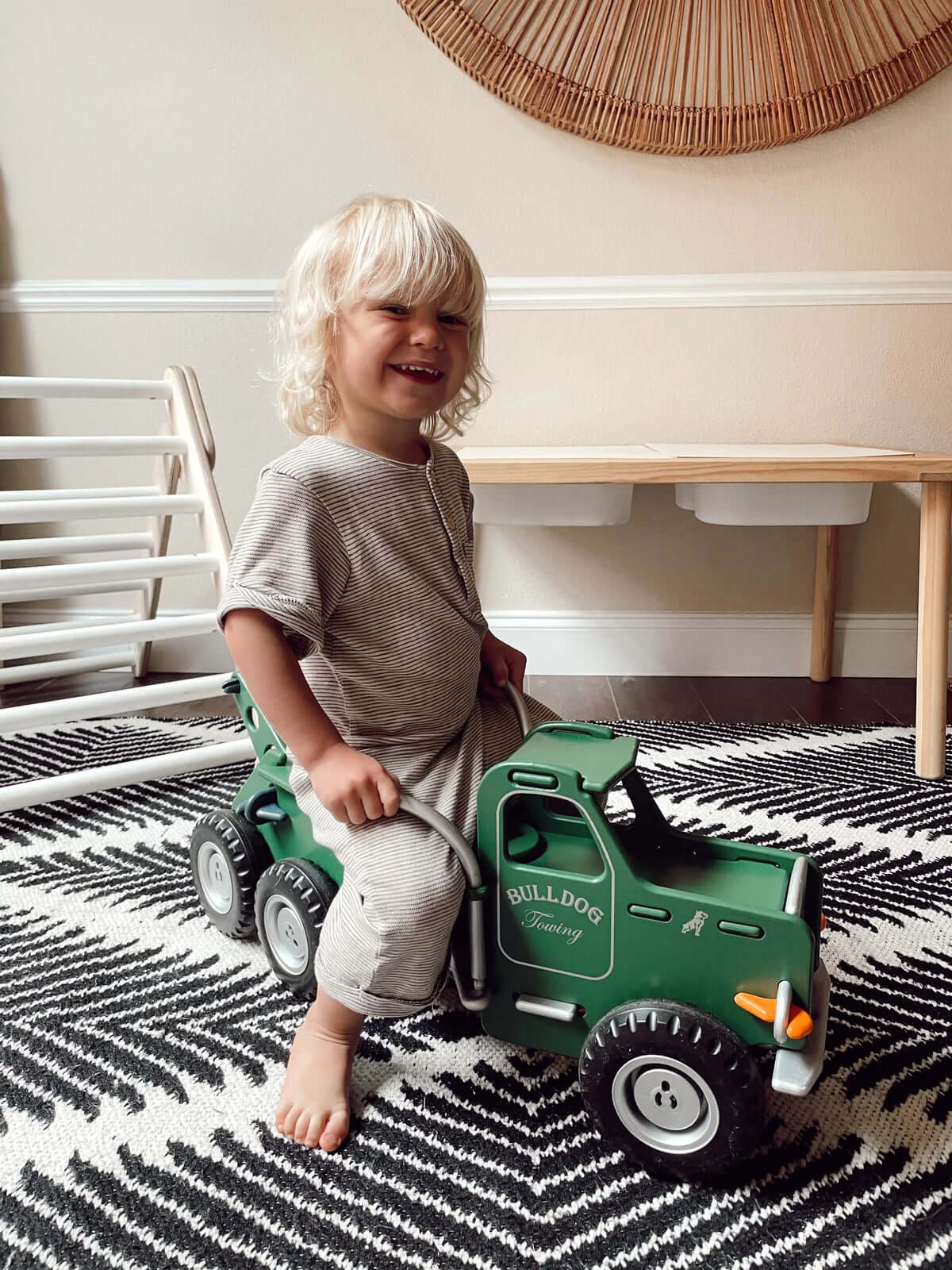 Mack Ride-On Truck Green